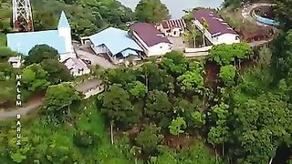 ???? Di setiap sudut, keindahan Danau Toba tetap luar biasa.  #danautoba #danautobaview #wisatadanautoba #kabupatenkaro #sumut