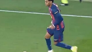 Yamal's Jaw-Dropping Bicycle Kick Goal!