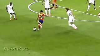 INSANE GOAL: Lamine Yamal Stuns Fans with Incredible Skill!