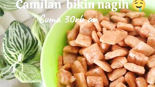 Unstoppable Snack Attack: Indonesian Fried Tofu Bites That Will Leave You Craving More!