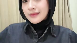 Unveiling Elegance: A Glimpse into Modest Fashion 9