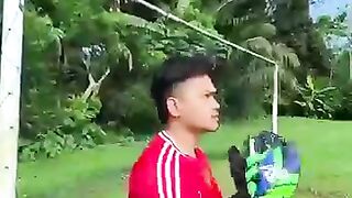Eksperimen sarung tangan kiper pake double tape dan lem tembak ???? #football #sepakbola #tarkam #bola