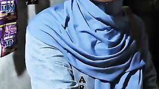 Cari aja ke tempat lain