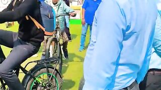 Book_your_#ebike_Now_#trending_#trend_#reels_#viral_#ytshorts__#shortvideo_#shorts_#youtubeshorts(720p).mp4