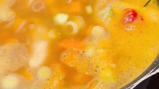 This soup is delicious ????