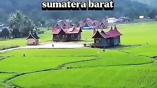 ????Lembah Harau payakumbuh limapuluh kota Sumatera Barat