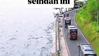 Tepian danau Singkarak sumatera barat