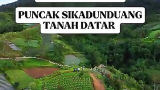 Puncak sikadunduang Tanah datar Sumatera Barat