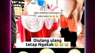 Ada aja sikap yg membuat orang tertawa ????????