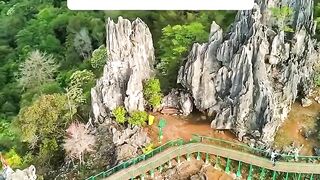Batu runcing silungkang Sawahlunto Sumatera Barat