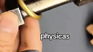 Professeur de physique Sigma, illusion de physique 114
