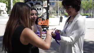 The Bold and the Beautiful - empowering women in urban setting | Trending HD Video