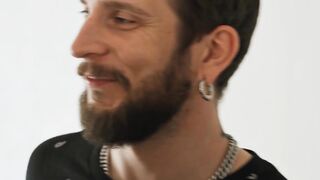 Funnyfuzzy - young bearded man dancing | Trending HD Video