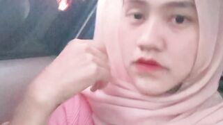 Hello guys, this is a video from yesterday afternoon when my child and I went for an evening walk while waiting to break our fast.” ????