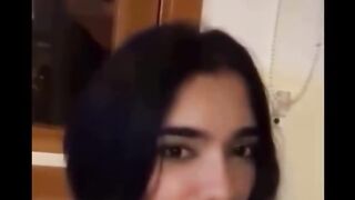 Window ki tarf dikho