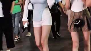These China Street Outfits Are Breaking the Internet 2