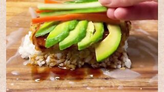 CRISPY CHICKEN TERIYAKI RICE PAPER ROLLS (TIKTOK)