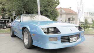 Cartier - blue vintage sports car | Trending HD Video