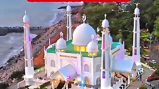 Masjid al-hakim Padang Sumatera Barat