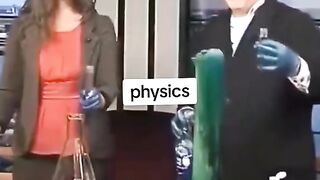 Professeur de physique Sigma, illusion de physique 242
