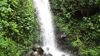travelite - id | Trending HD Video 180