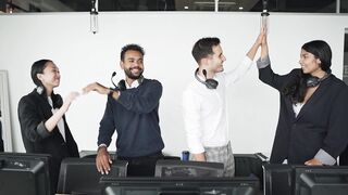 Funnyfuzzy - call center agents cheering | Trending HD Video