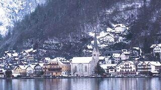 Wallpaper hanging - snowy hallstatt village landscape reflection | Trending HD Video