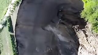 Lobang raksasa di Aceh