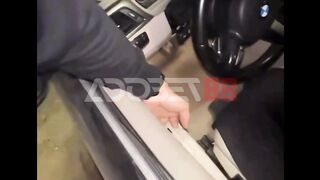 Jangan coba-coba gaya begini.