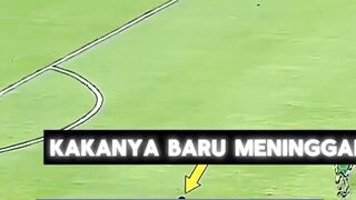 Penggemar Membuat Kiper Ini Frustasi ????