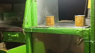 Hello guys, I'm introducing an old-school snack that I've always loved. In our area, we call it putu cake ????????????