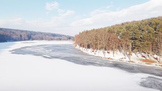 I Love Wallpaper - serene winter to spring frozen lake transition | Trending HD Video