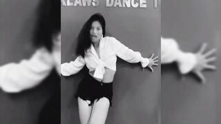 Indian Girl Pragati Pun Dance 3