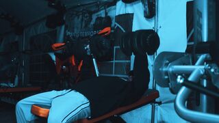 Cartier - intense bench press workout in gym | Trending HD Video