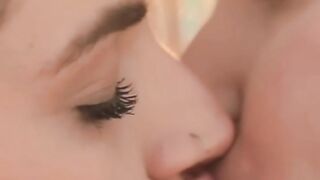 Beautiful Lesbian Couple????????