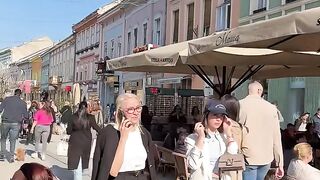 Enjoy life at street hot girls