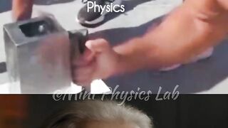 Professeur de physique Sigma, illusion de physique 275