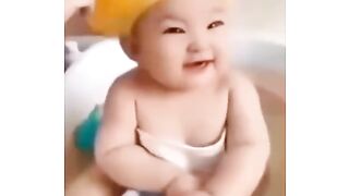 Lelaki jika memandikan anaknya