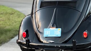 car accident lawyers - vintage and modern volkswagen beetles leaving a parking lot | Trending H