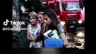 Jovem ao votar pela primeira vez veja isso é de arrepiar