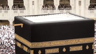kaaba in mecca surrounded by pilgrims | Professional HD Video