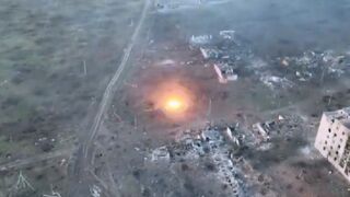 Ukrainian forces in Soledar with an M113