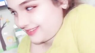 Beautiful girl song viral video