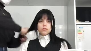 Jenna-Ortega-SE-TRANSFORMANDO-em-Wandinh_22