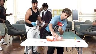 Tylil_almost_lost_his_hand_during_the_coke_explosion_