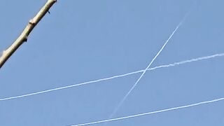 Scenes from Tel Aviv a short while ago following the Iranian bombardment.