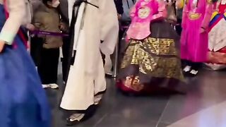 South Korean traditional clothes 2