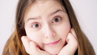 Funnyfuzzy - girl doing facial expressions | Trending HD Video