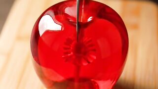 Can anyone guess what fruit this is before I cut it?” ????????