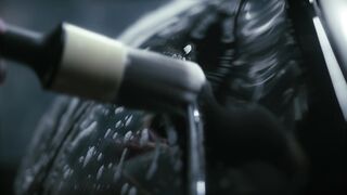 Cartier - cleaning the car headlight | Trending HD Video